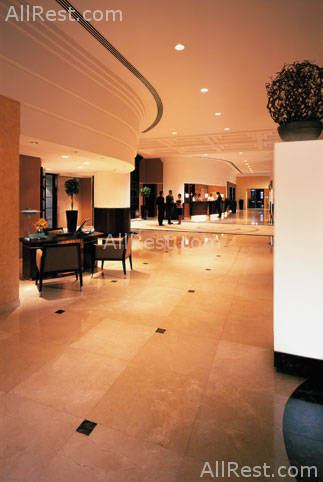 Traders Hotel Dubai 6